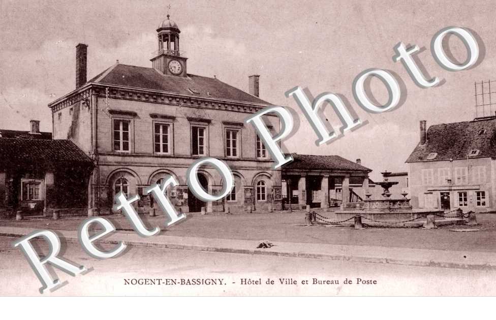 Hotel de ville et bureau de poste
