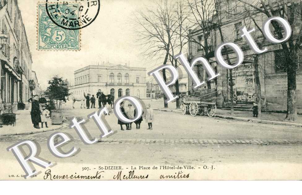 La place de l'hotel-de-ville