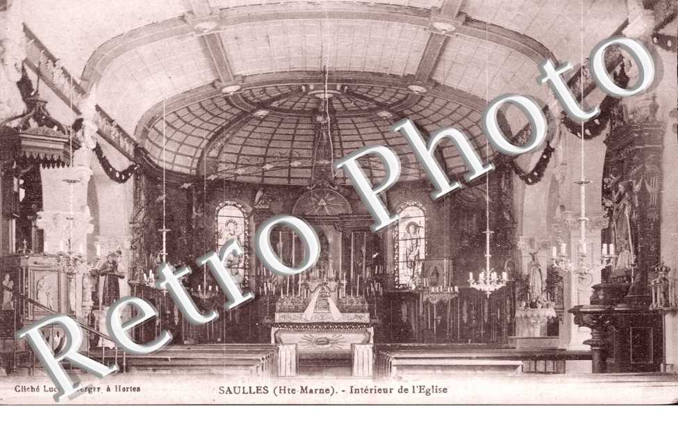 interieur de l' eglise