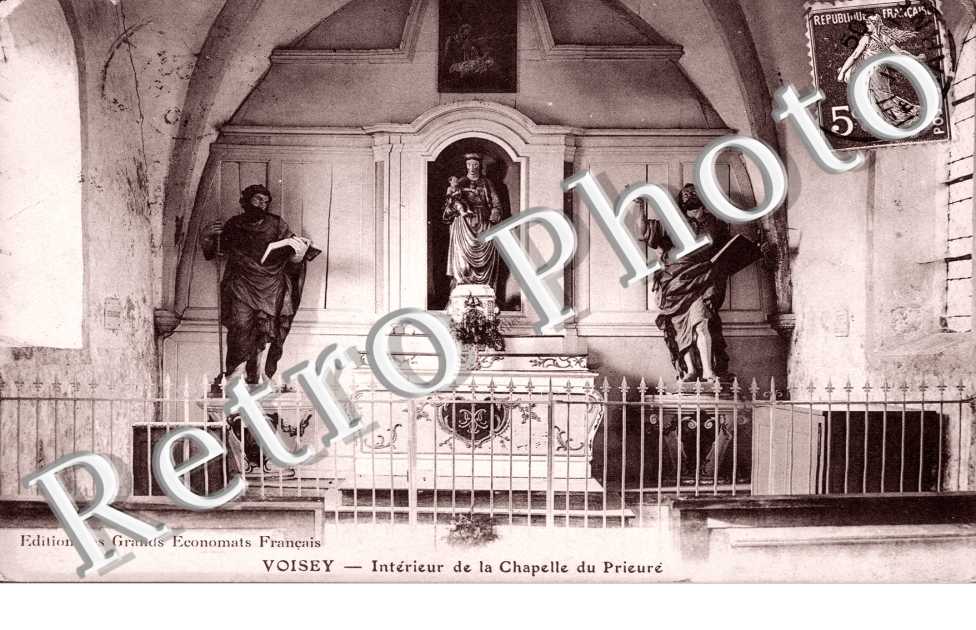 Interieur de la chapelle du Prieure