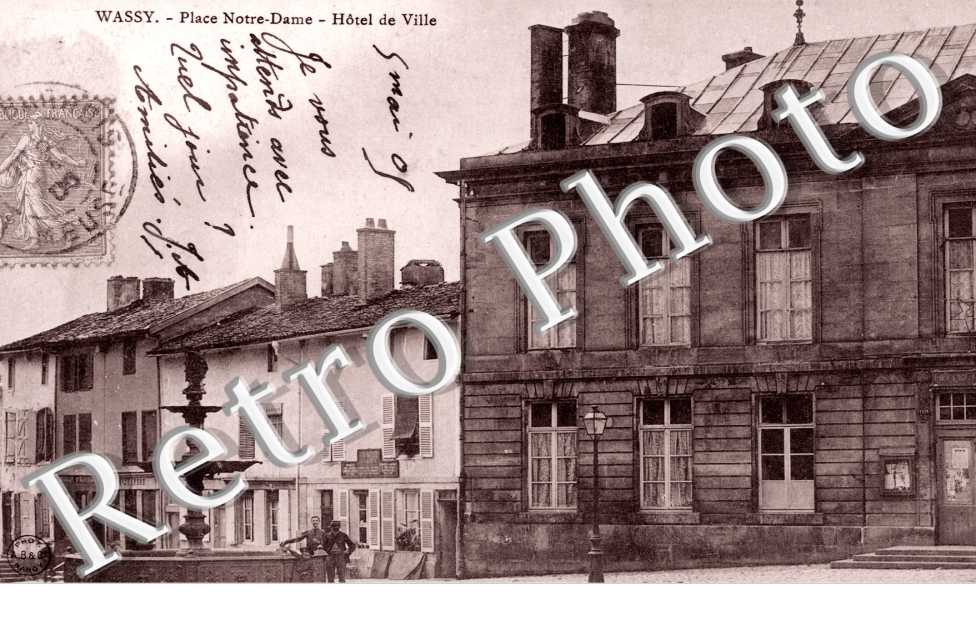place Notre Dame - Hotel de Ville