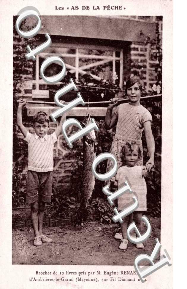 brochet de 10 livres pris par M, Eugene Renard (PECHE)