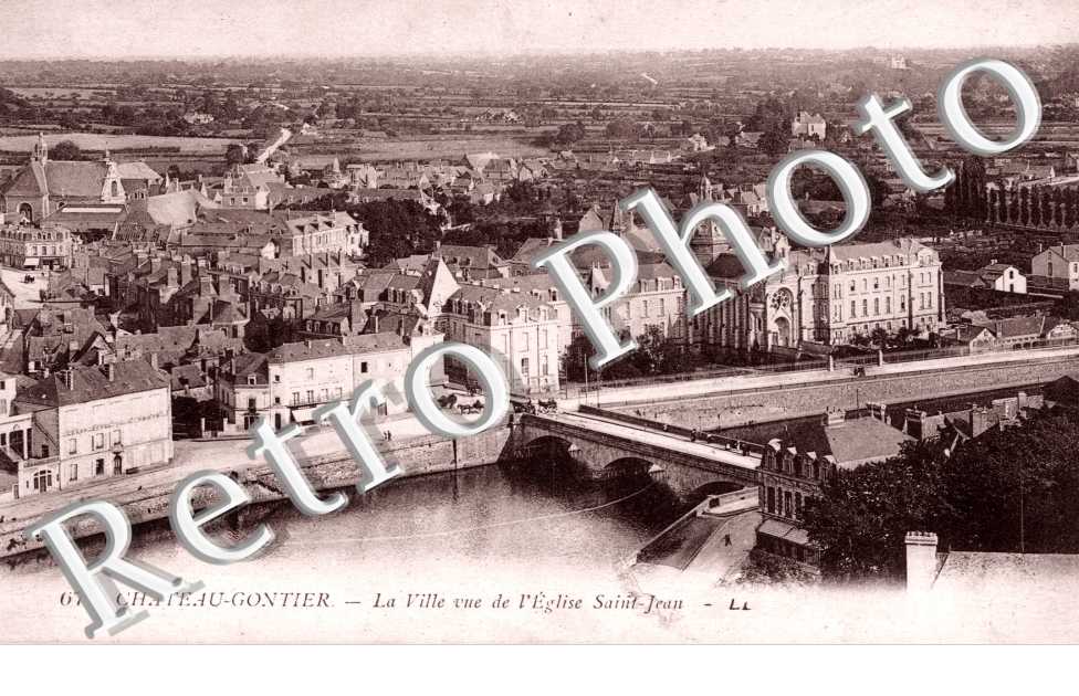 La Ville vue de l'Eglise Saint Jean