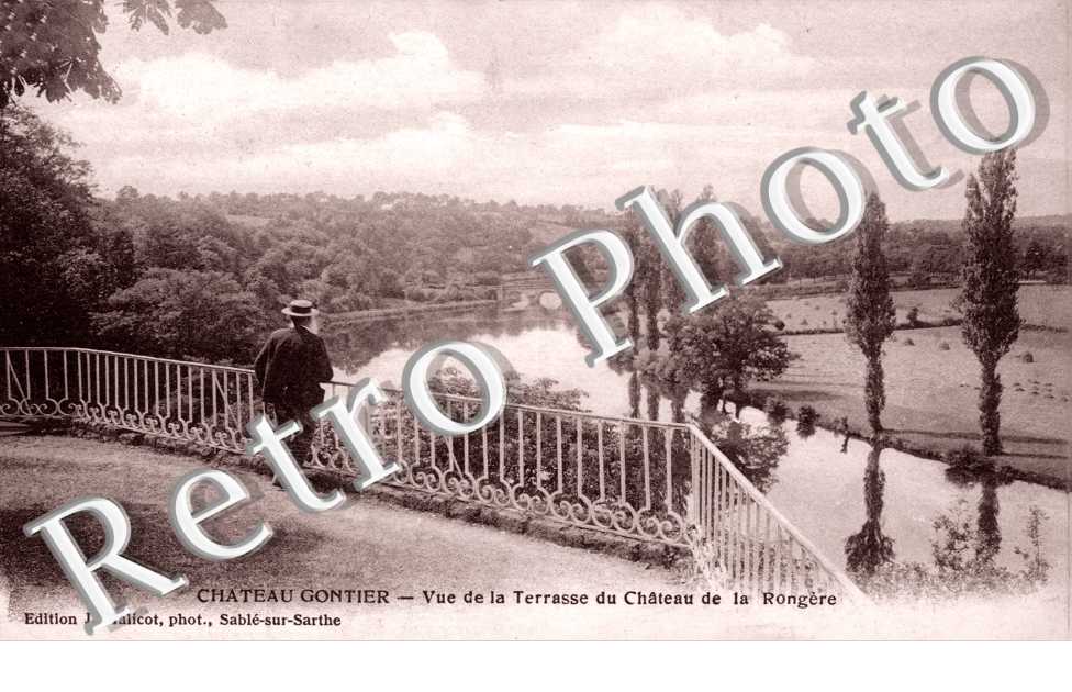 vue de la terrasse du Chateau de la Rongere