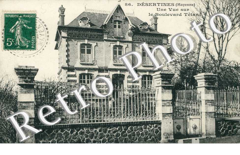 Une Vue sur le Boulevard Têtard - Une Villa