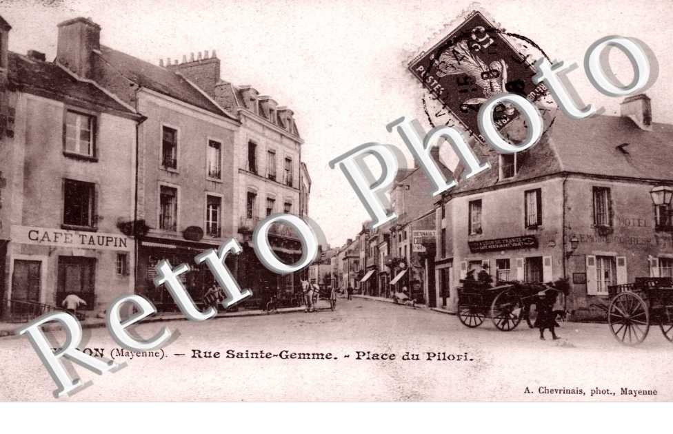 Rue Sainte Gemme, Place du Pilori
