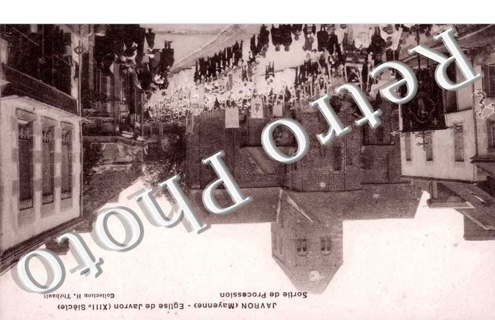 L'Eglise, sortie de la Procession