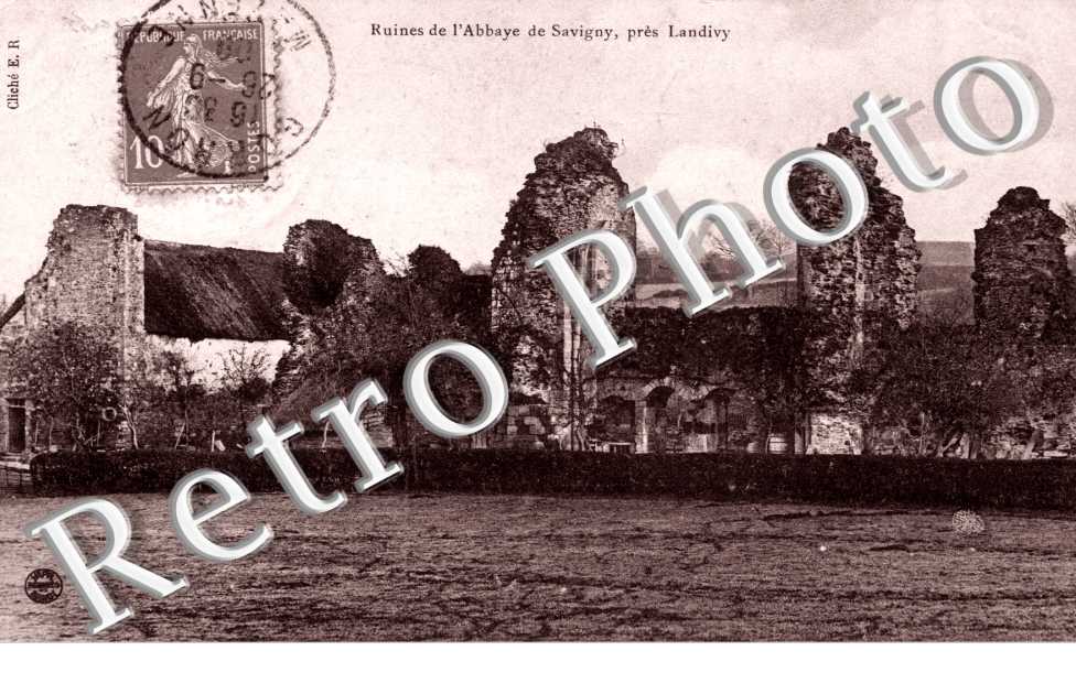 les ruines de l'abbaye de Savigny