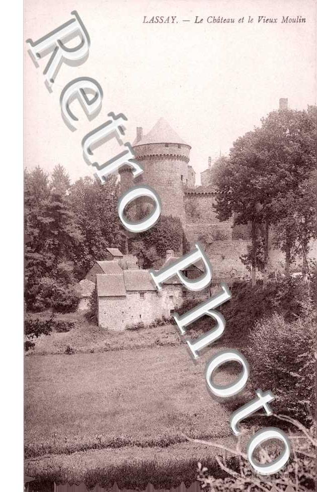 le Chateau et le vieux moulin