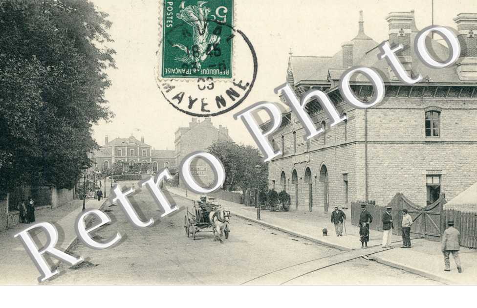Les deux Gares