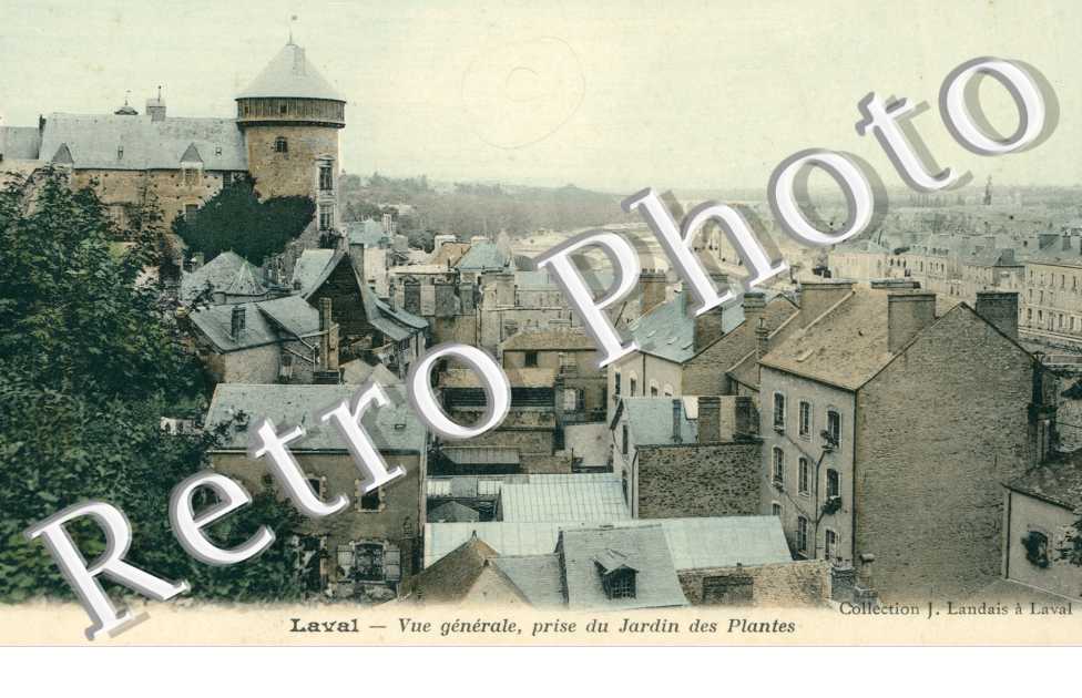 Vue generale prise du jardin des Plantes