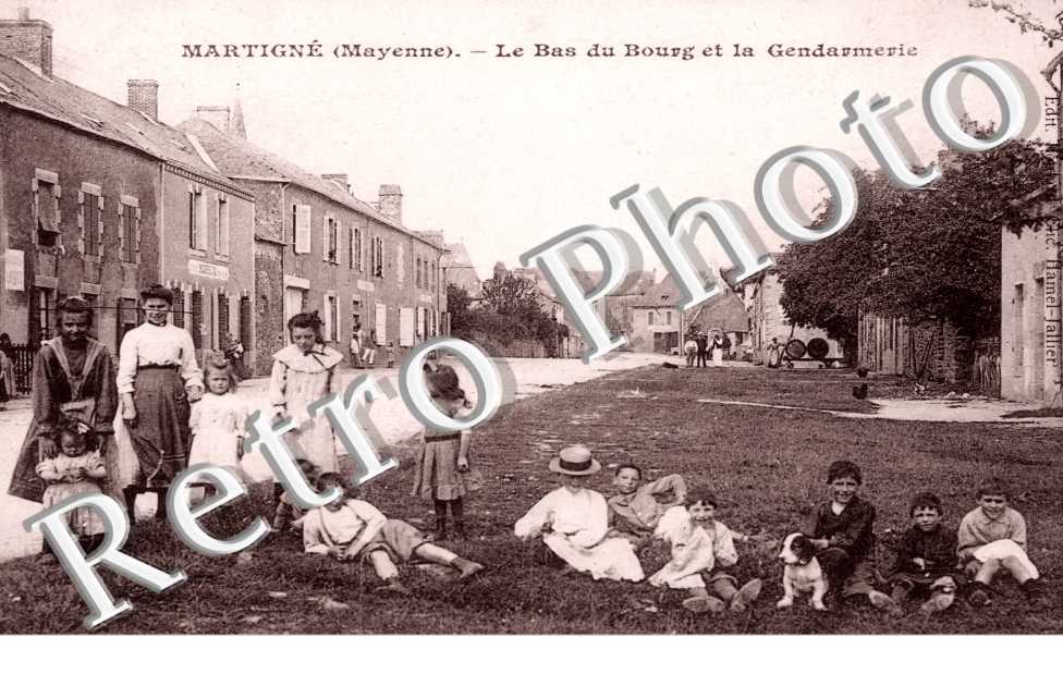 Le bas du bourg et la gendarmerie