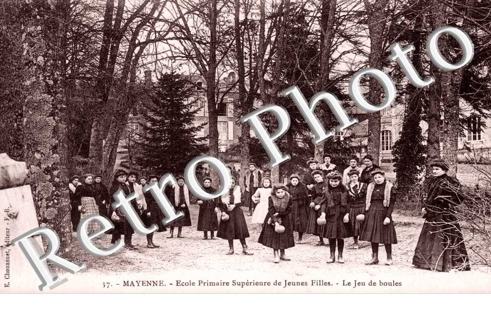 ecole primaire superieure de jeunes filles - le jeu de boules