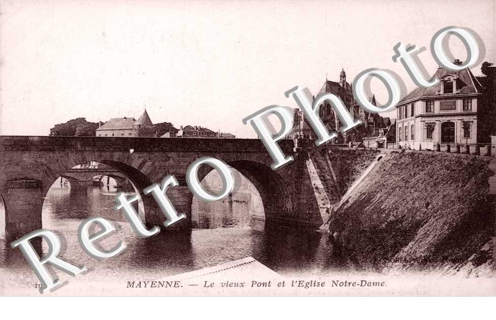le Vieux pont et l'eglise Notre Dame