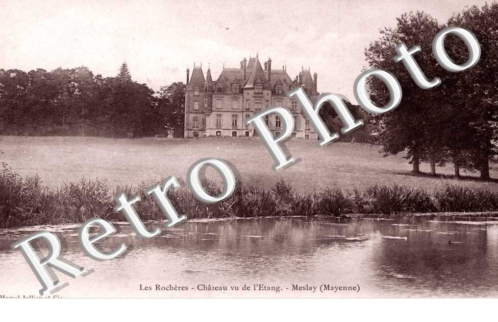 Chateau vu de l'etang