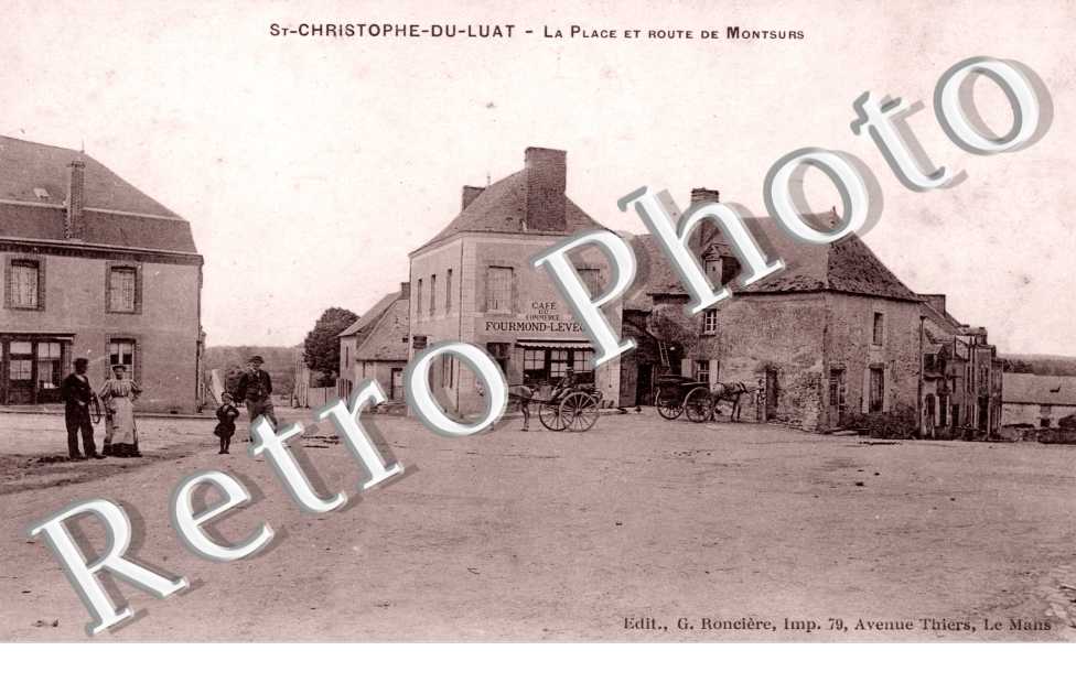 la place et route de Montsurs