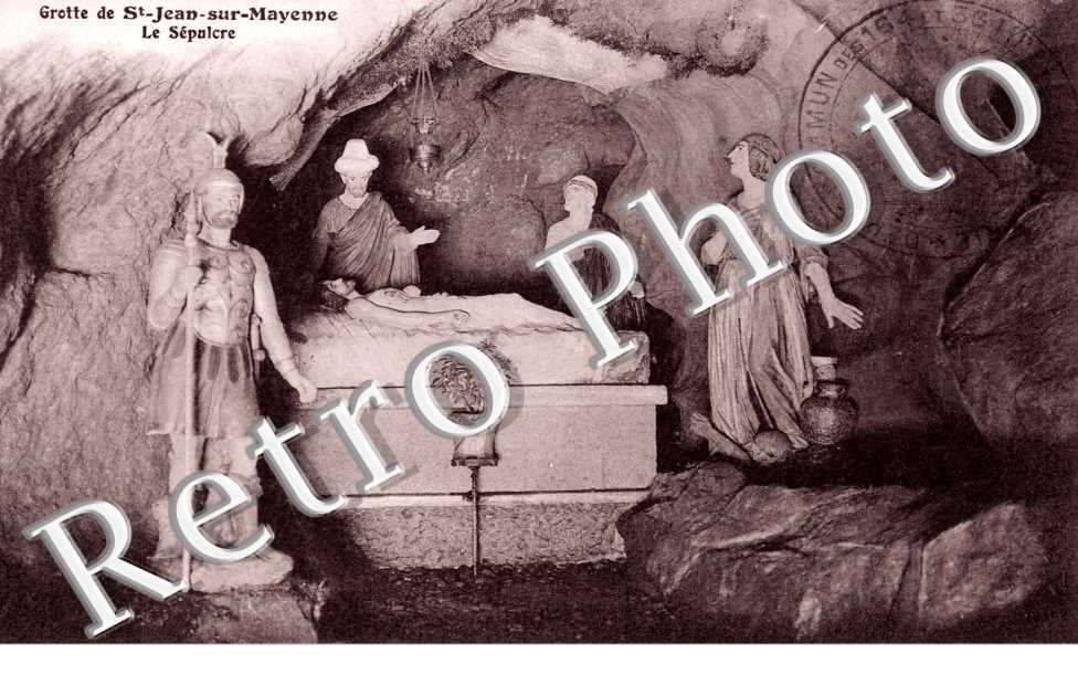 grotte de Saint Jean la Mayenne, le sepulcre