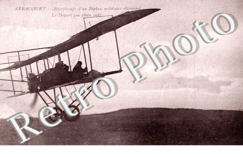 Atterrissage d'un Biplan militaire Allemand