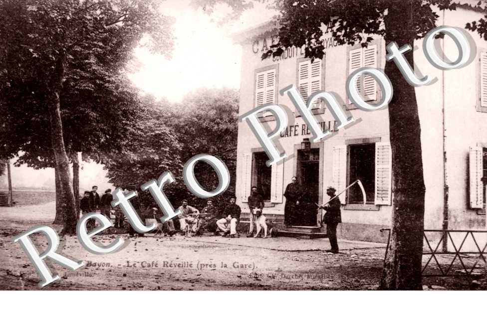 le Cafe Reveille