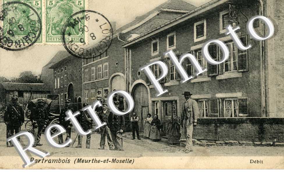 (militaires)