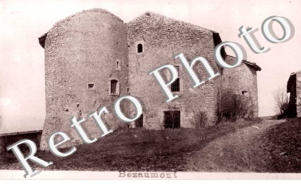 Maison avec tour