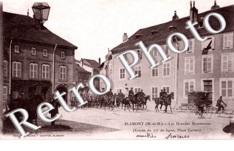 Les grandes manoeuvres - place du Carnot