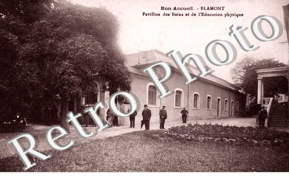 Bon Accueil, Pavillon des Bains et de l'Education physique