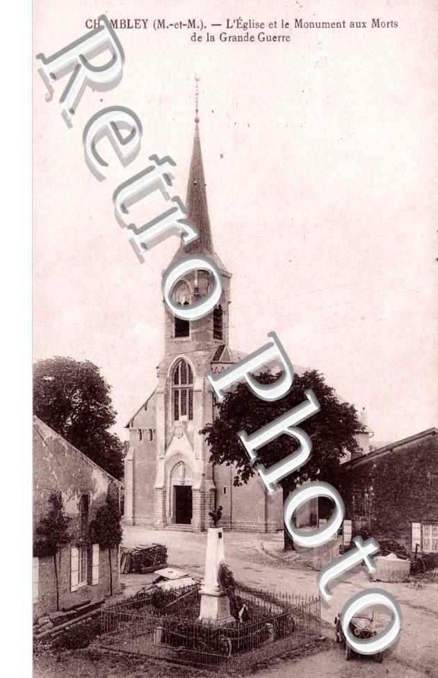 L'eglise et le monument aux morts de la grande guerre