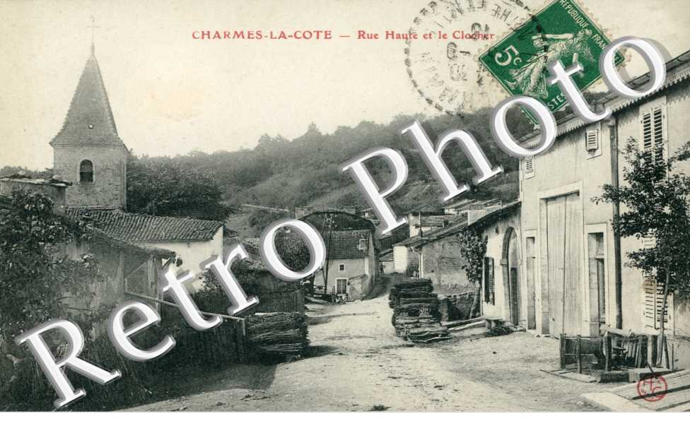 rue Haute et le clocher