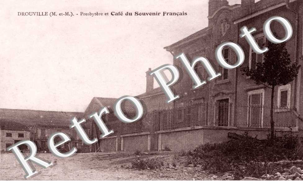 Presbytere et cafe du Souvenir Francais