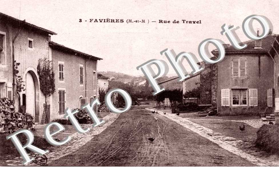 Rue de Travel