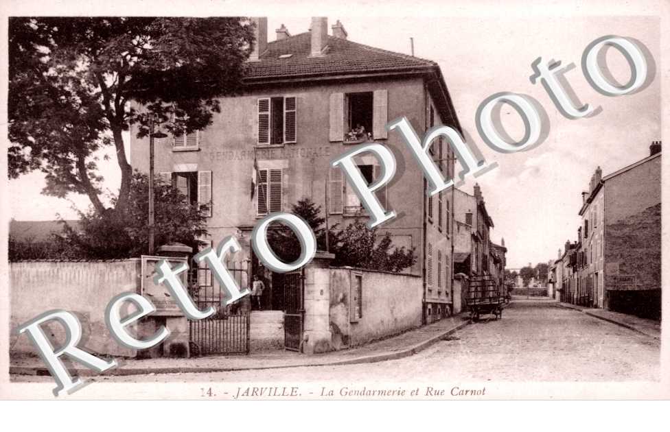 Rue Carnot, la Gendarmerie