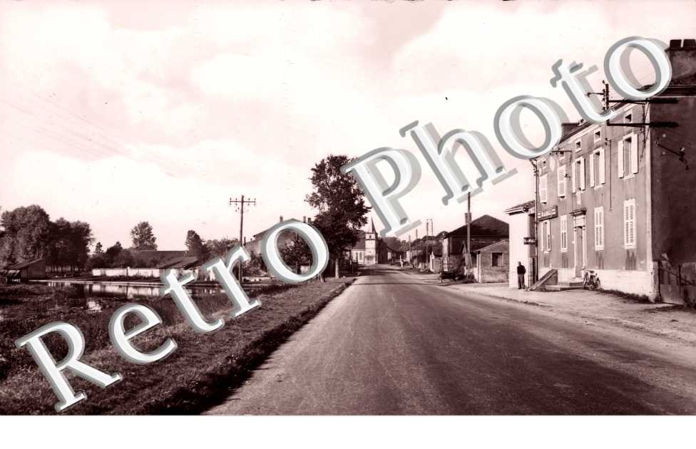 ( une rue )