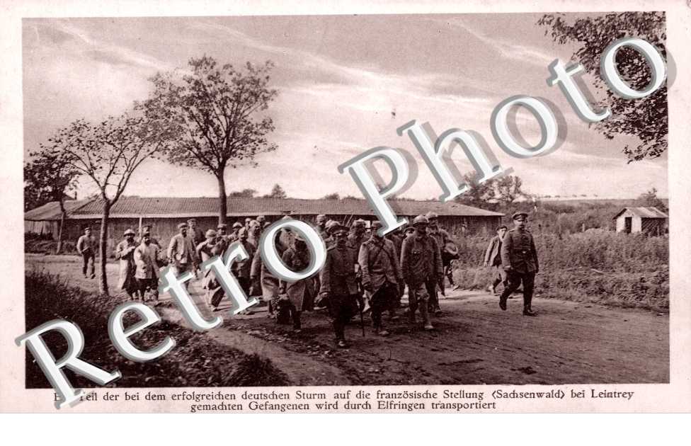Ein Teil der bei dem erfolgreichen deutschen Sturm auf die franzosiche stellung - Feldpostkarte