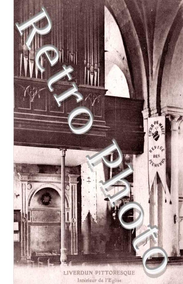 Interieur de l'eglise