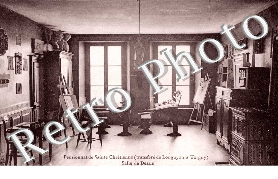 Pensionnat de Sainte-Chretienne Salle de dessin