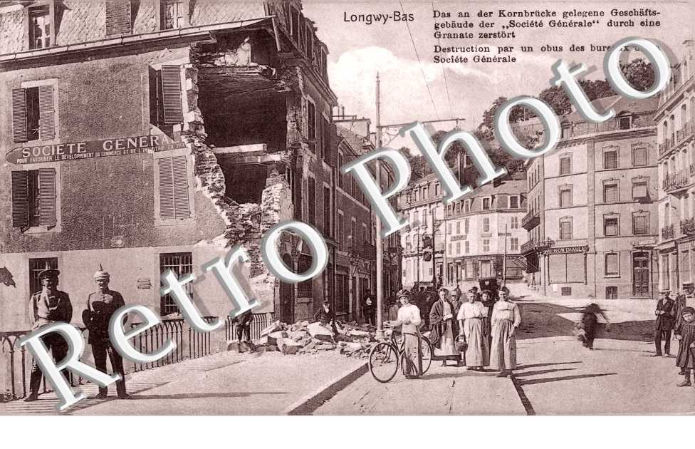 Destruction par un Obus des Bureaux de la Société Générale