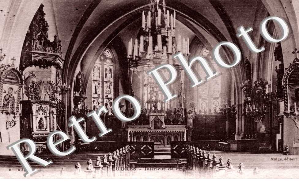 Interieur de l'eglise