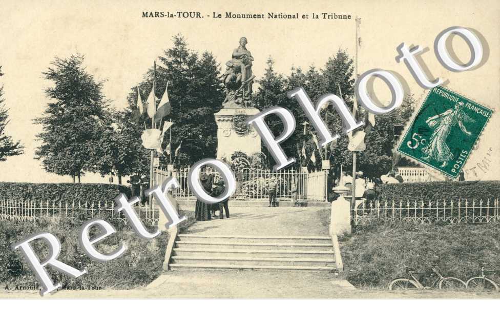 Le monument National et la Tribune