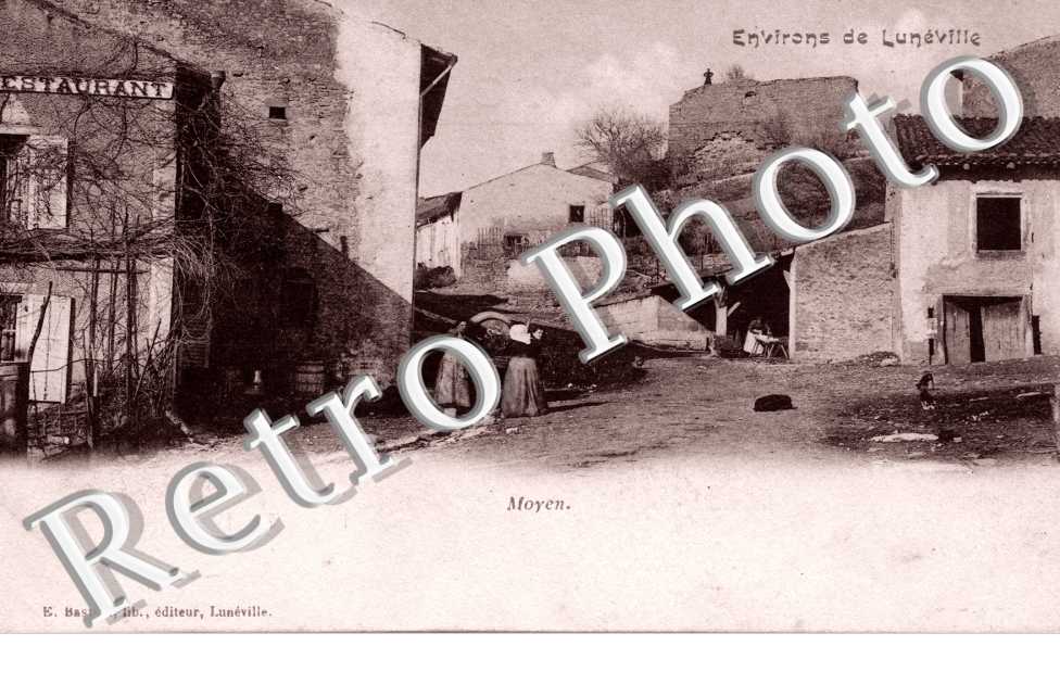 (une rue)