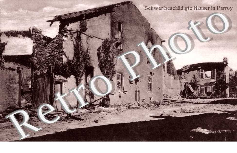 Schwer beschadigte Hauser  - feldpostkarte