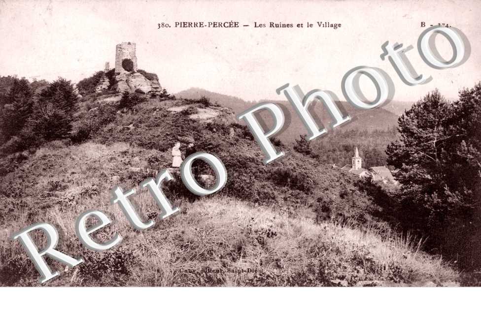 Les ruines et le village