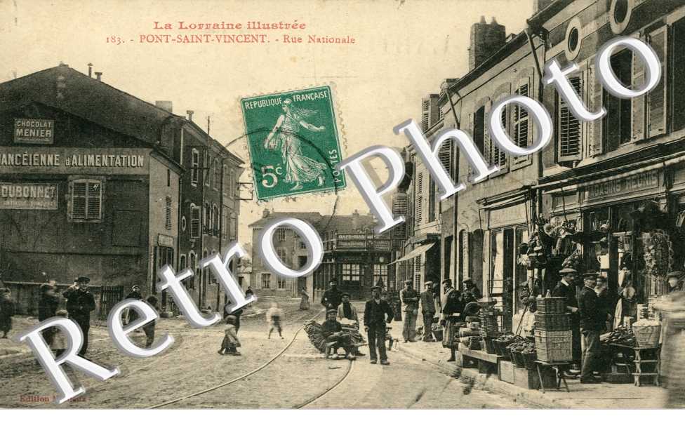 Rue Nationale.