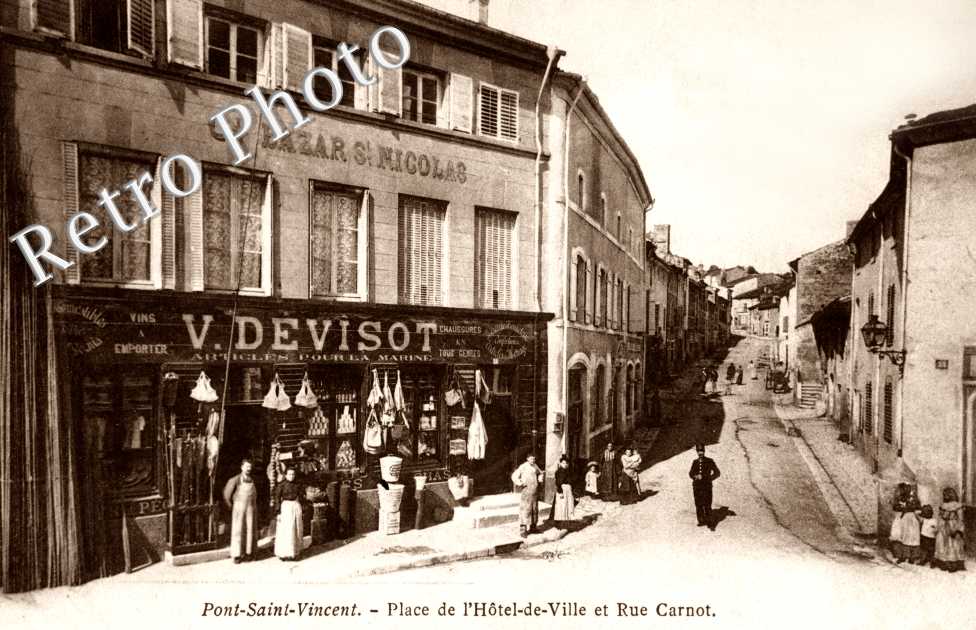 Place de l'Hotel de Ville et Rue Carnot