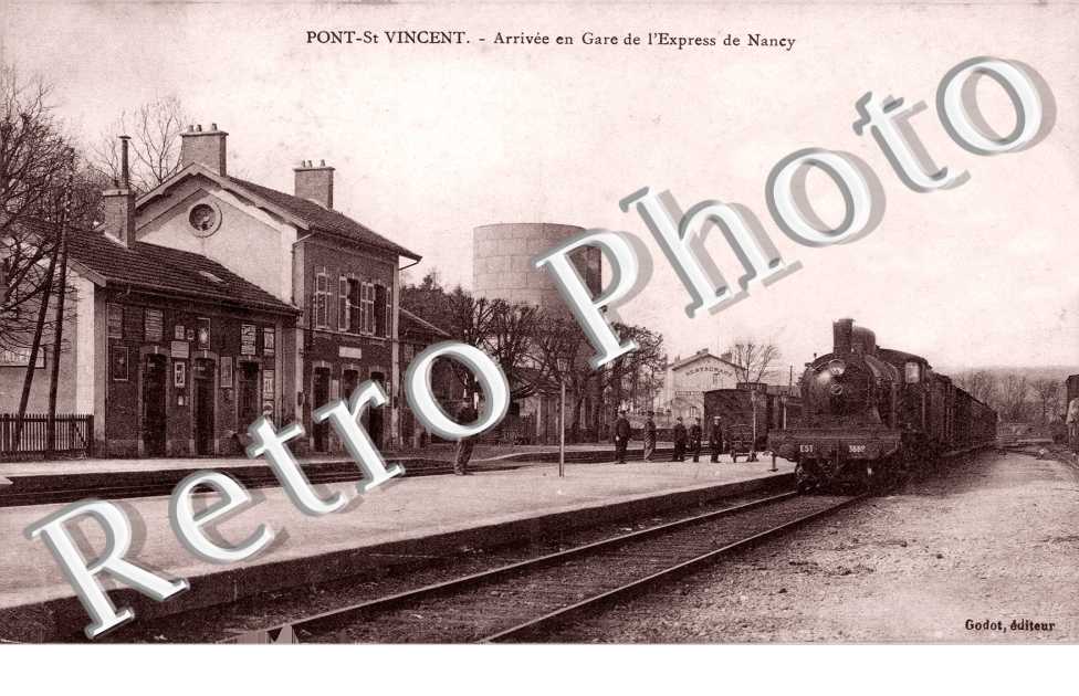 arrivee en gare de l'Express de Nancy (train)