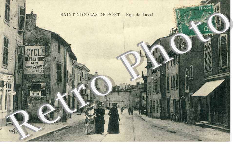 Rue de Laval