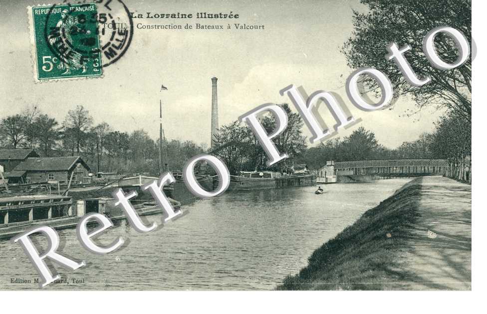 Construction de bateaux a Valcourt