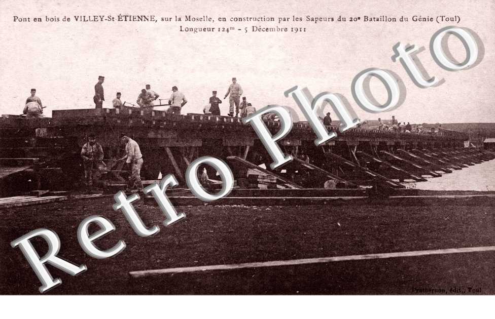 Pont en bois   construit par les sapeurs du 20e bataillon du genie (toul)