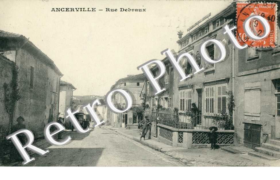 Rue Debraux
