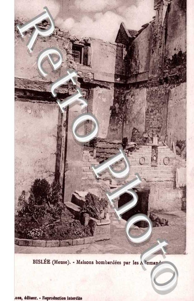 Maison bombarde par les allemands